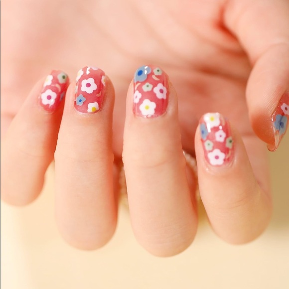 Womens nail art stickers pink flowers brand new never opened - Picture 4 of 4